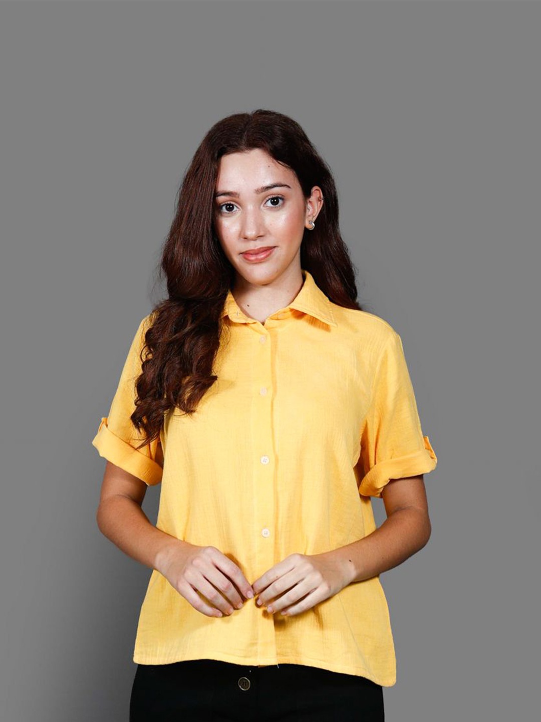 

The Roadster Lifestyle Co. Yellow Spread Collar Roll-Up Sleeves Cotton Shirt