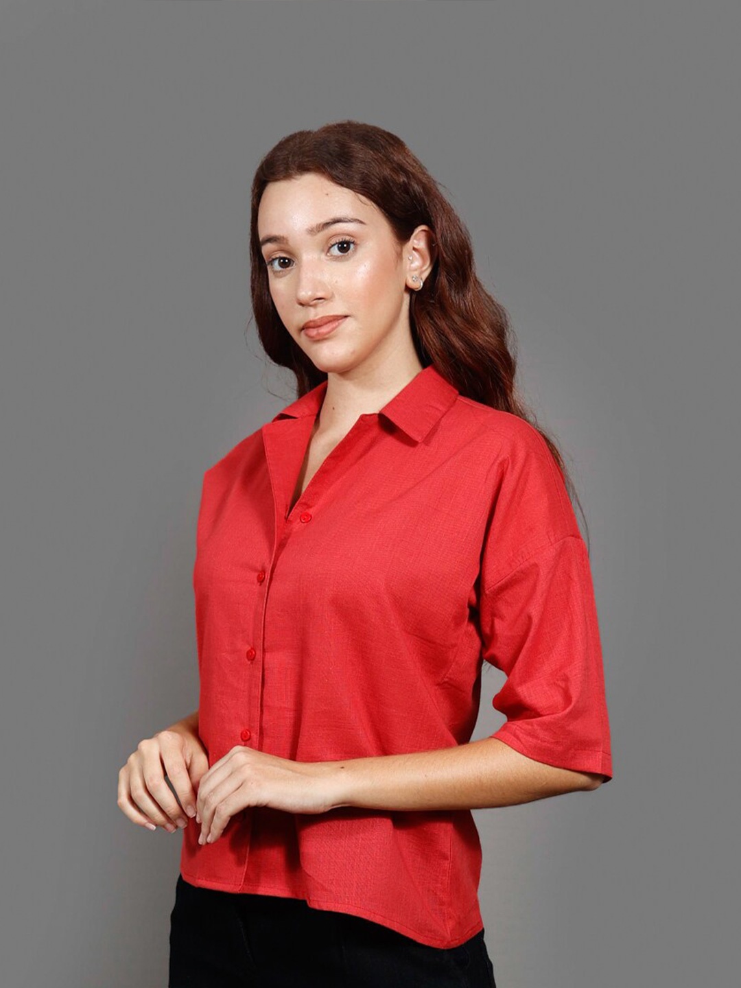 

The Roadster Lifestyle Co. Red Cuban Collar Drop-Shoulder Sleeves Cotton Shirt