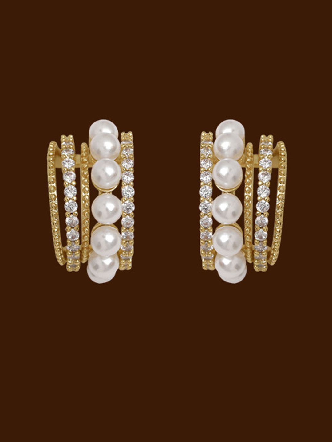 

VAGHBHATT Circular Studs Earrings, Gold