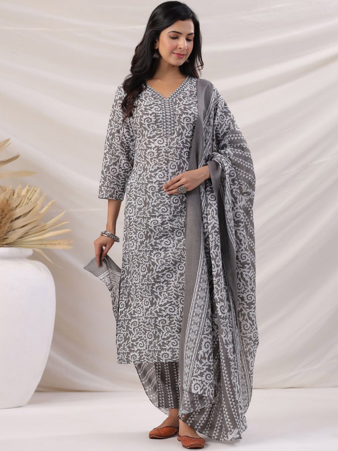 

KALINI Ethnic Motifs Printed Pure Cotton Straight Kurta With Trousers & Dupatta, Grey