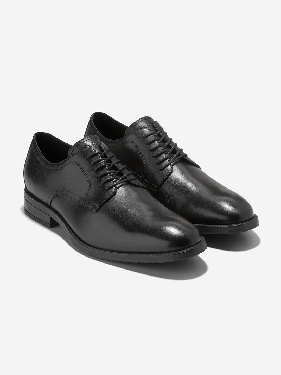 

Cole Haan Men Round Toe Leather Formal Oxfords, Black