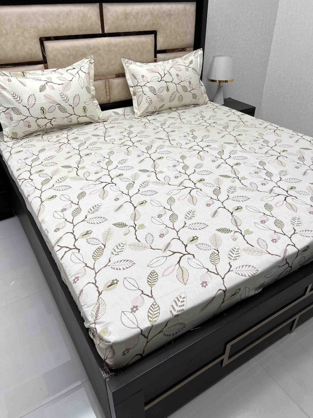 

Pure Decor Yellow & Grey Floral Pure Cotton 400 TC Queen Bedsheet with 2 Pillow Covers