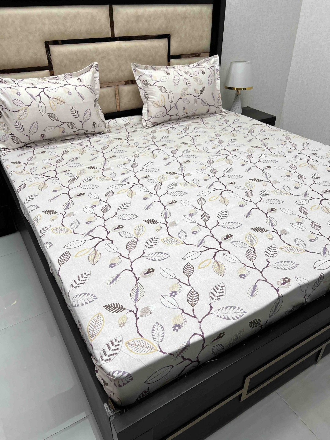 

Pure Decor Purple & White Floral Pure Cotton 400 TC Queen Bedsheet with 2 Pillow Covers