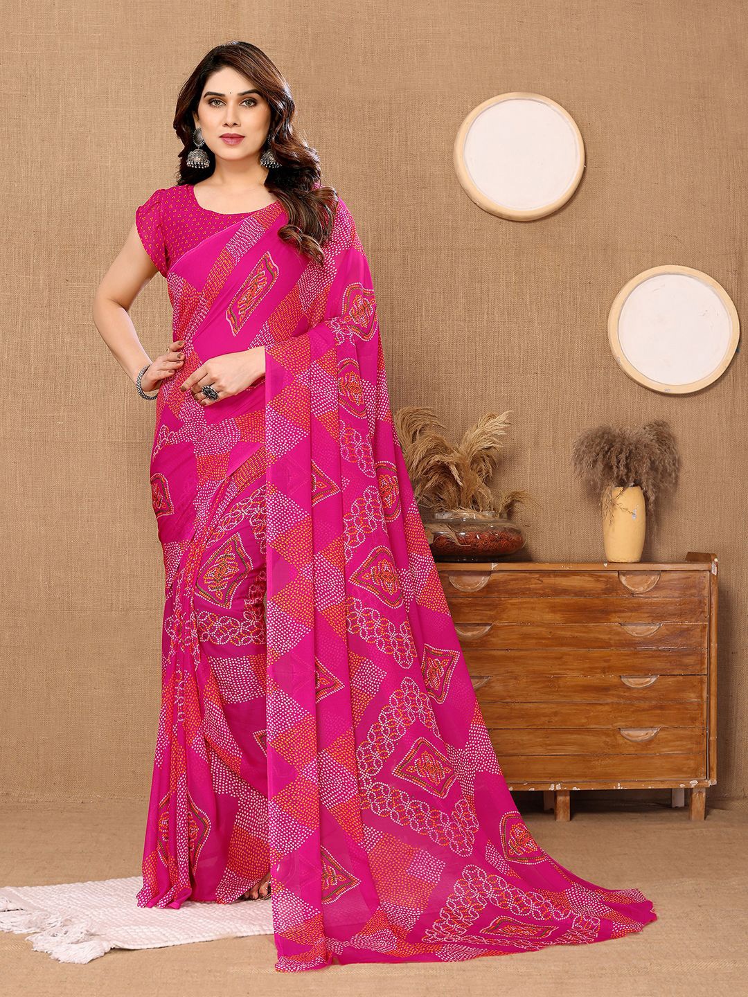 

Moda Rapido Ethnic Motifs printed Saree, Pink