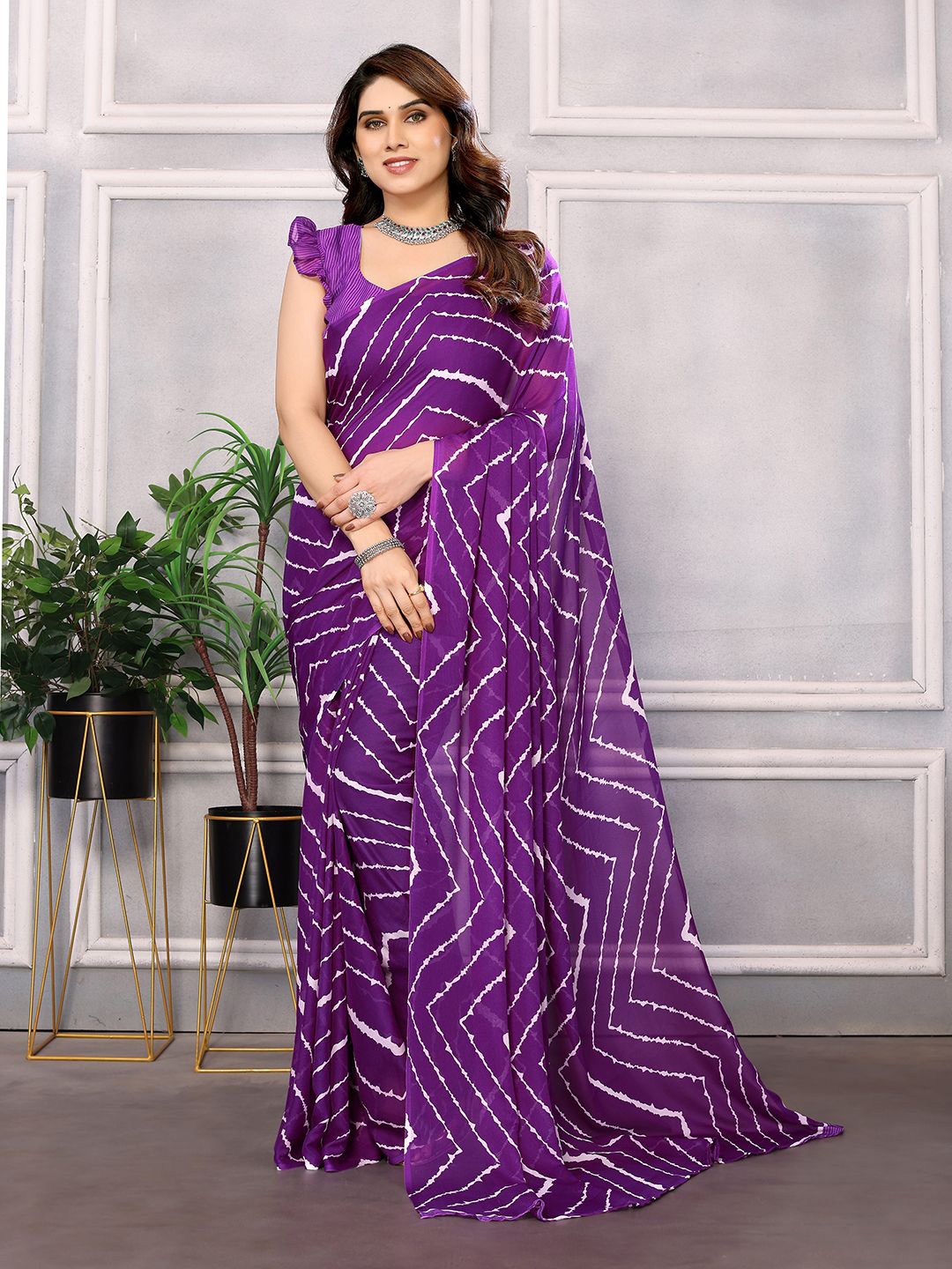 

Moda Rapido Striped Saree, Purple