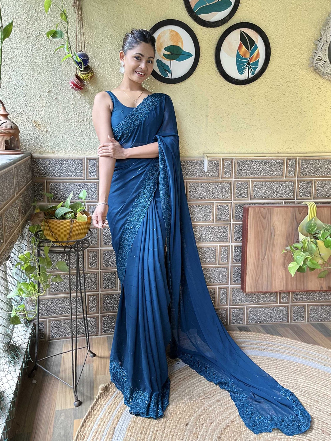 

Panzora Embellished Sequinned Saree, Teal