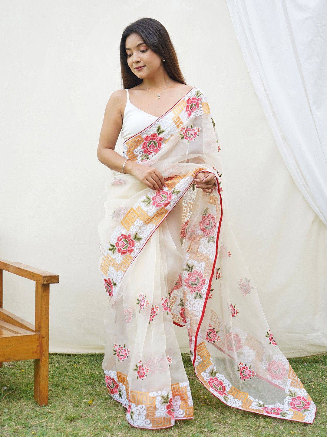 

elora Floral Embroidered Organza Saree, Cream