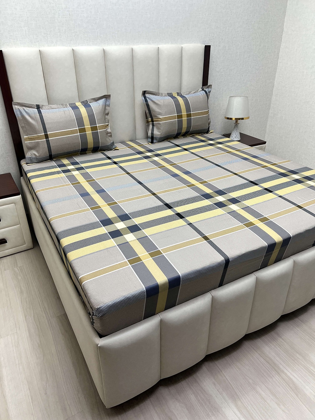 

Pure Decor Cotton Queen Size Double Bedsheet With 2 Pillow Covers 2.28m X 2.54m, Grey
