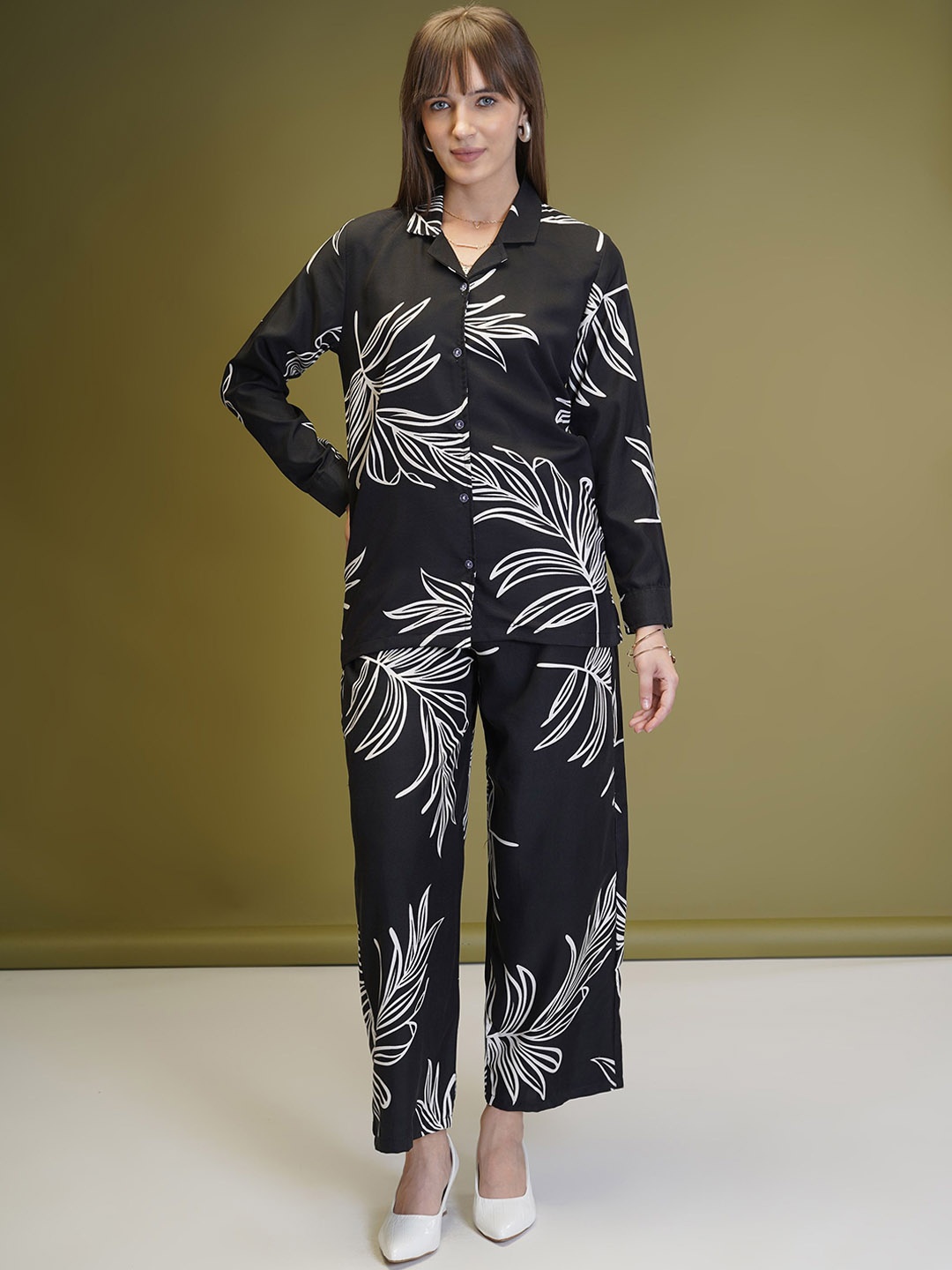 

ISHA TRADE Tropical Printed Long Sleeve Shirt & Trouser, Black