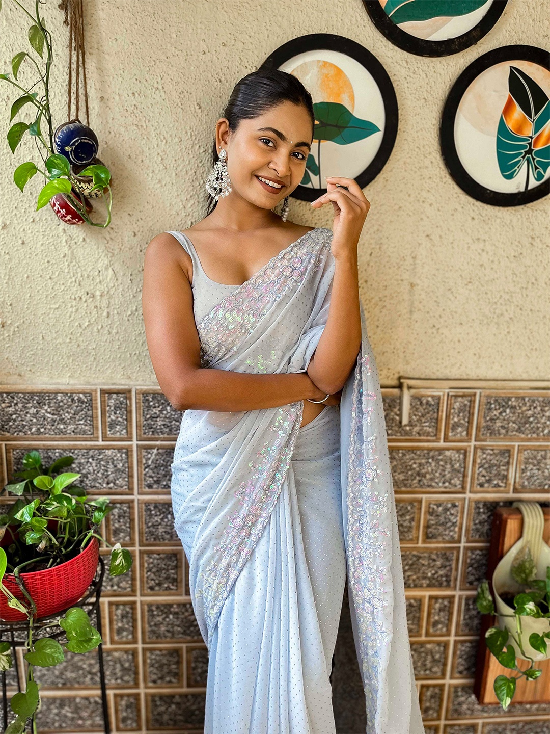 

Panzora Embellished SequinnedSaree, Grey