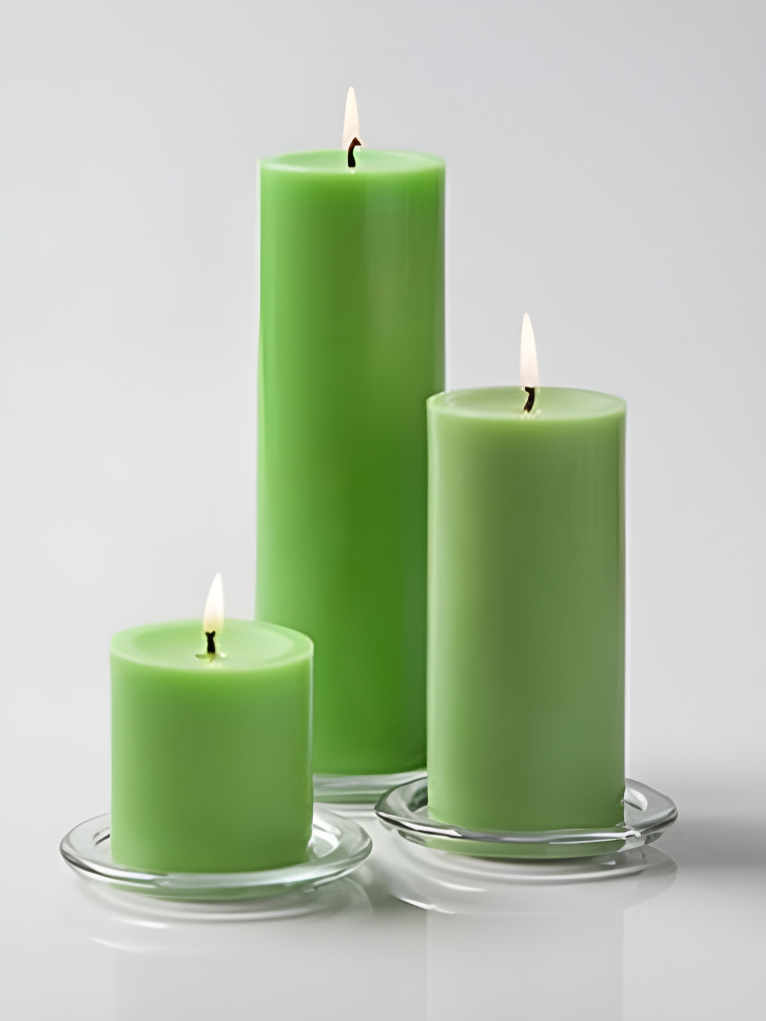 

atorakushon Green Set Of 3 Jasmine Scented Pillar Candles