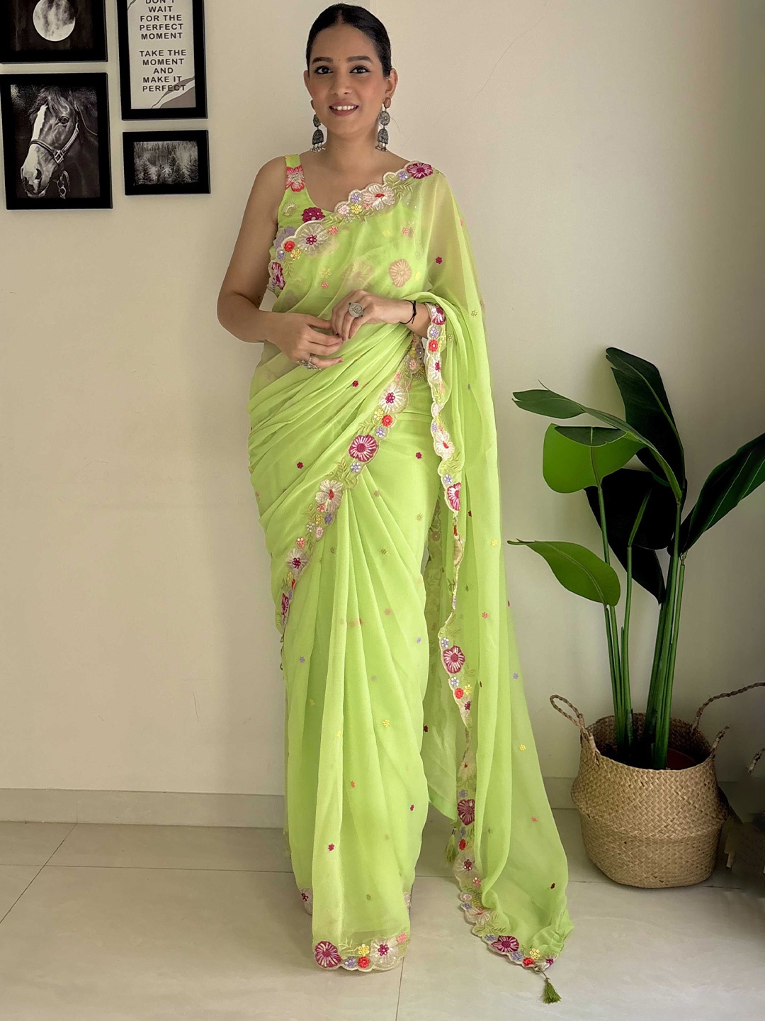 

Panzora Embellished Sequinned Saree, Green