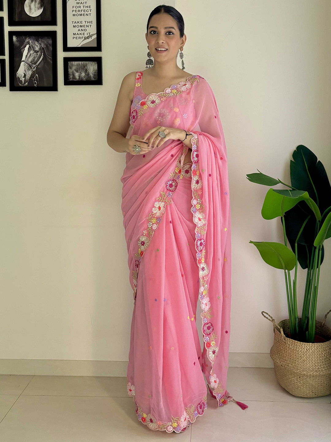 

Panzora Floral Sequinned Saree, Pink