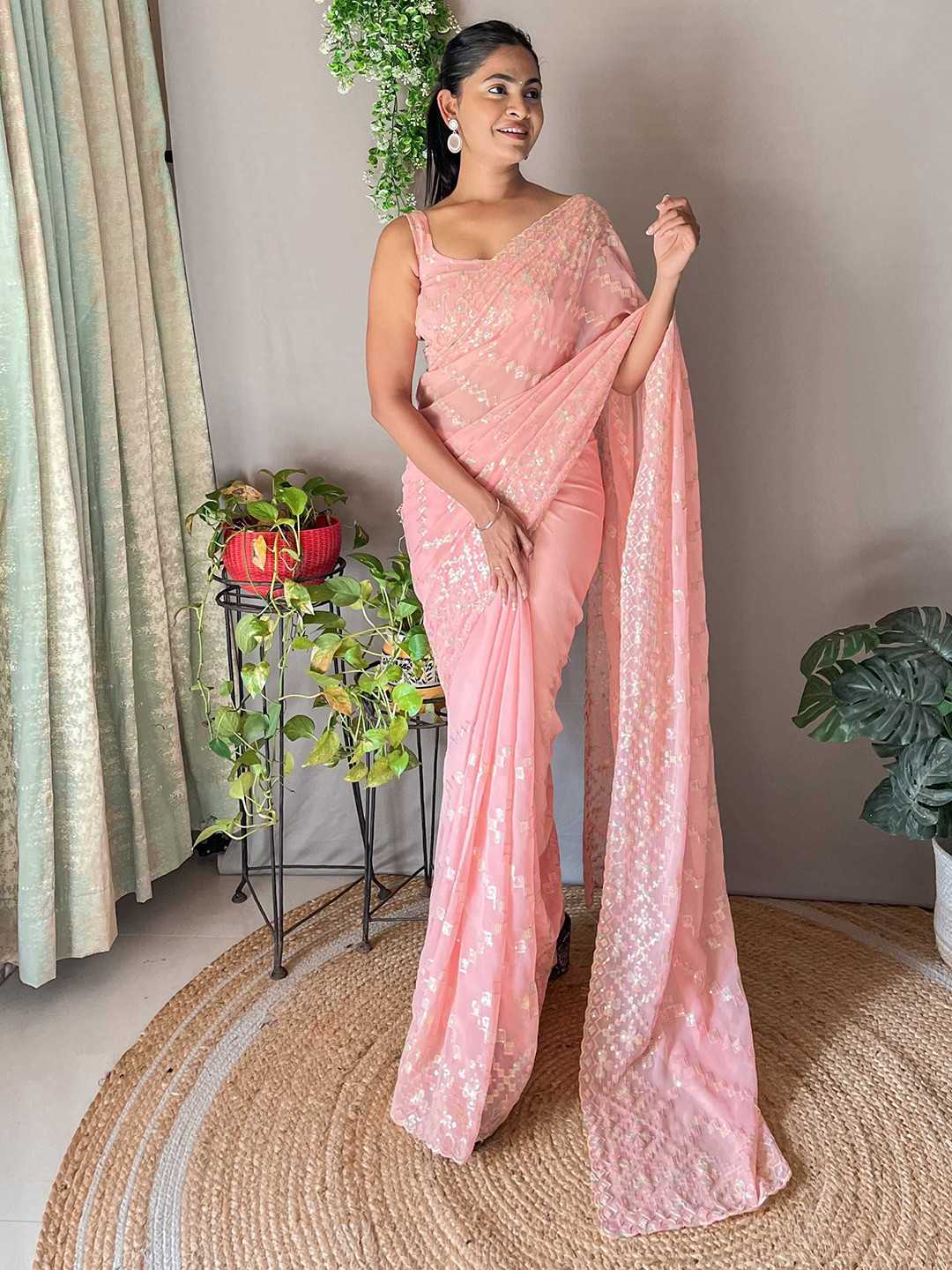 

Panzora Embroidered Sequinned Saree, Peach