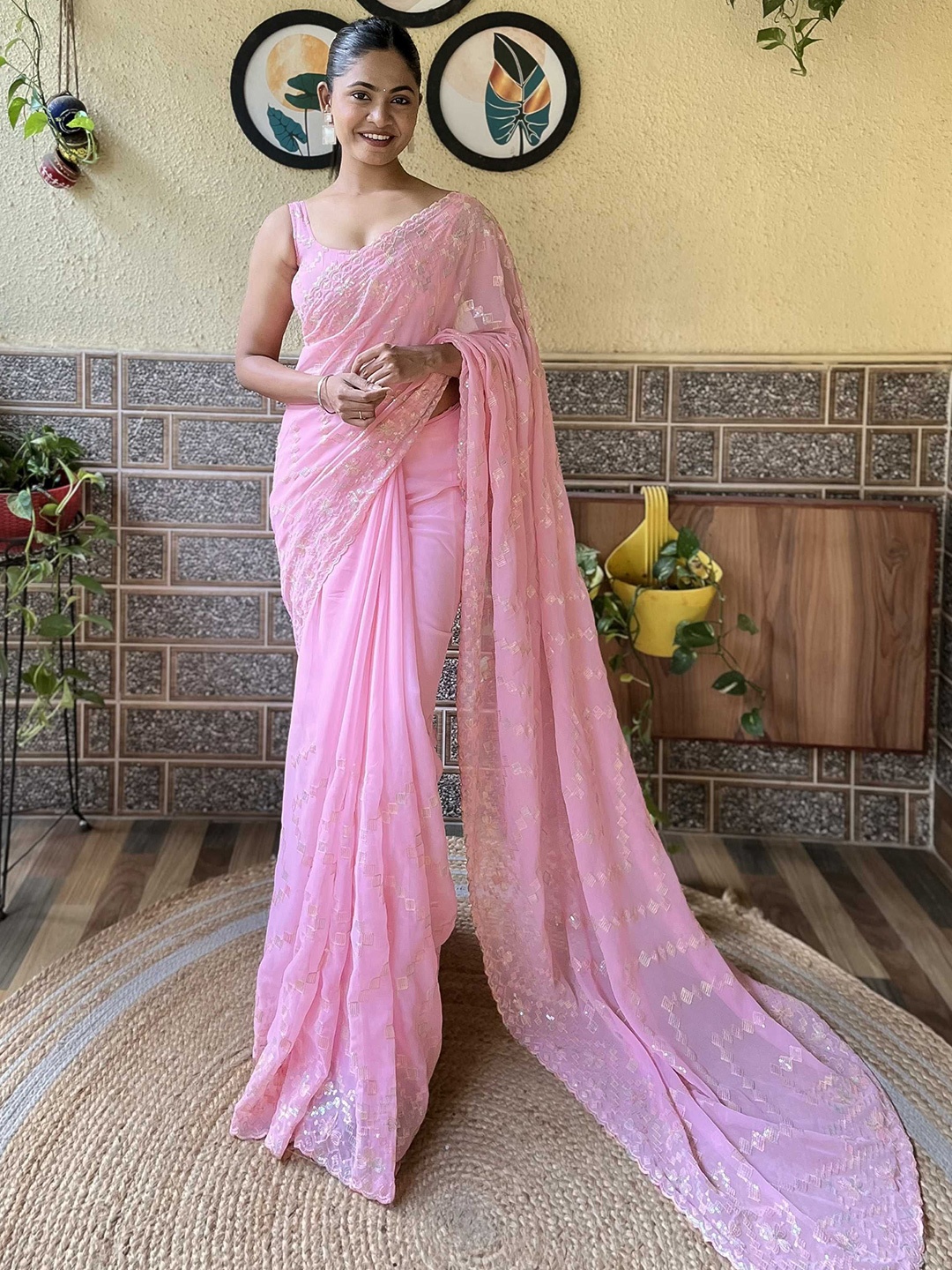

Panzora Embellished Sequinned Saree, Pink