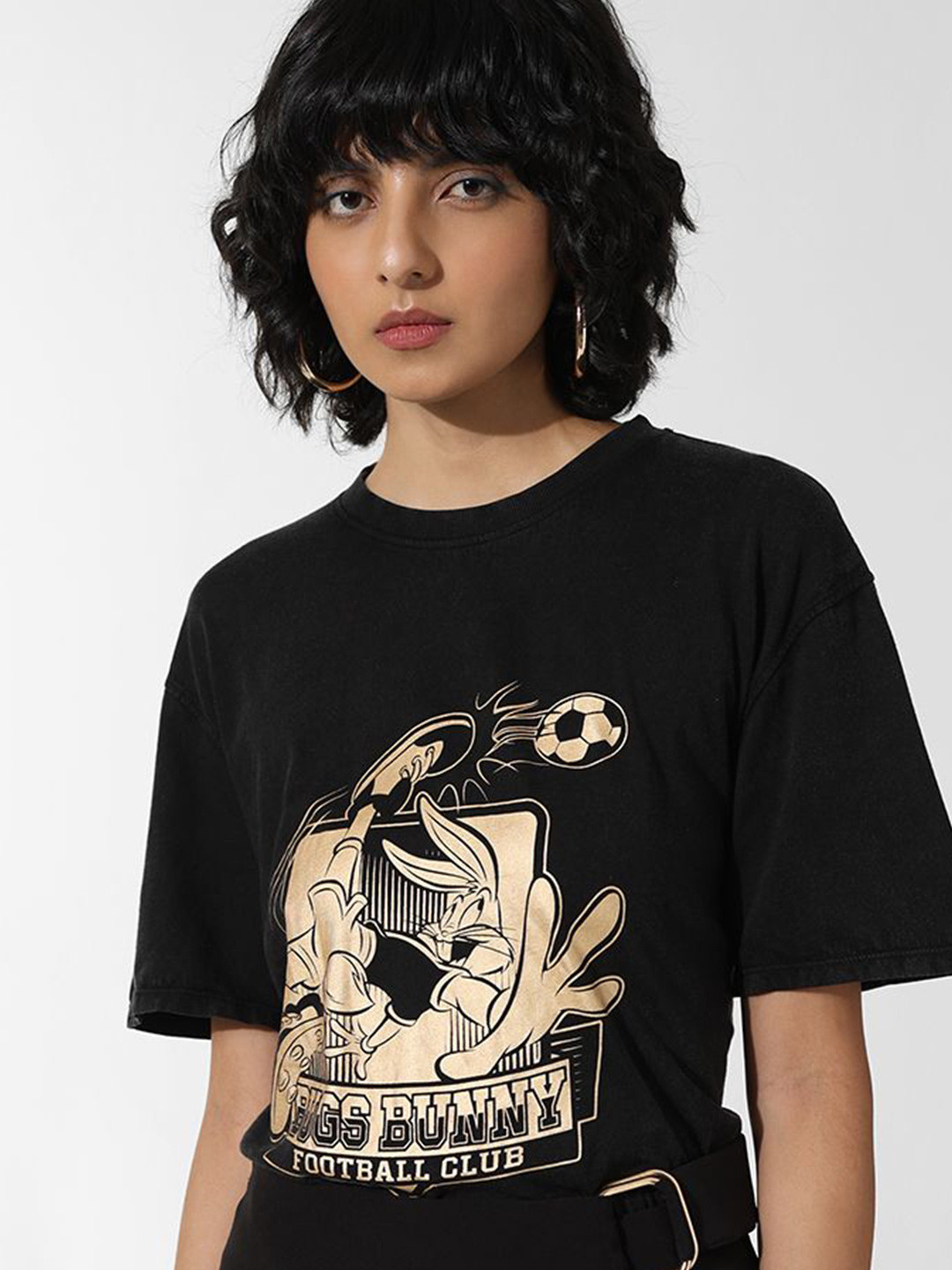 

ONLY ONLBUNNS SS TEE JRS Bugs Bunny Printed Drop-Shoulder Sleeves Pure Cotton T-shirt, Black