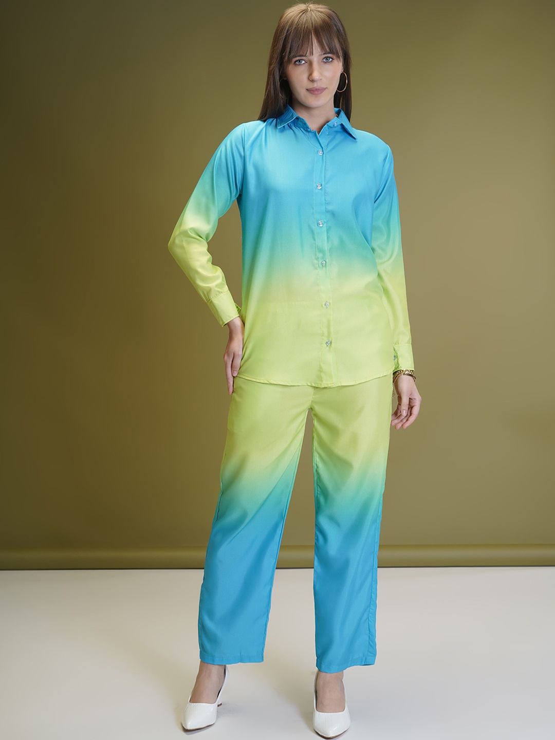 

ISHA TRADE Colorblocked Cuffed Sleeves Shirt & Trouser, Blue
