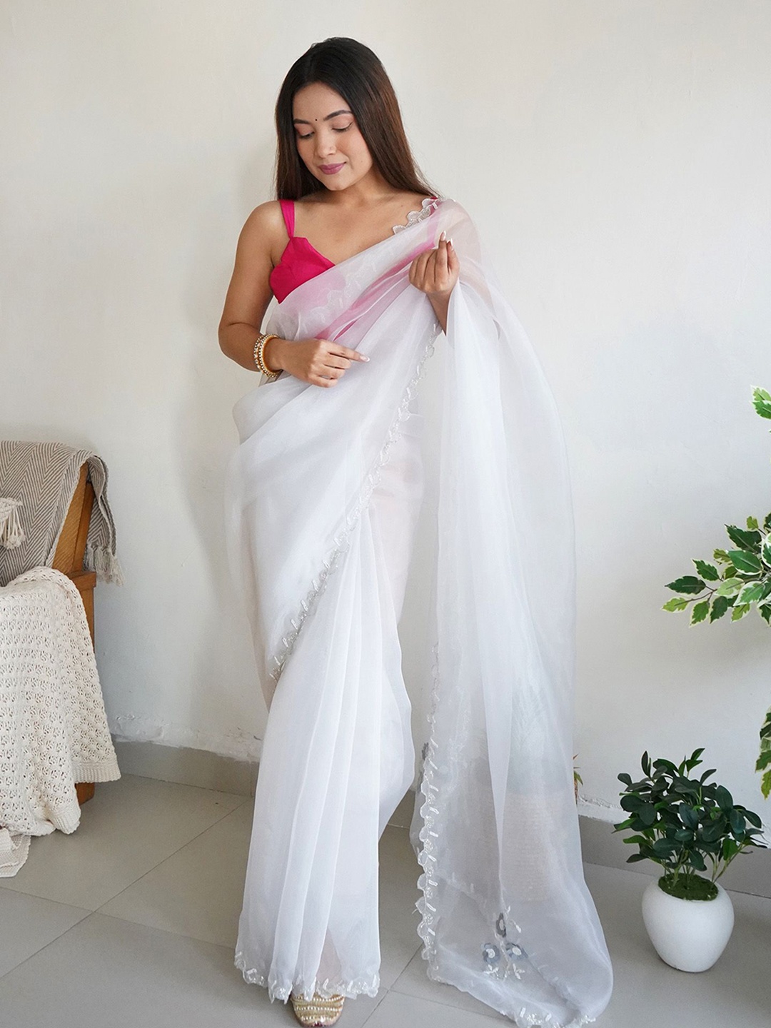 

elora Beads and Stones Organza Saree, White