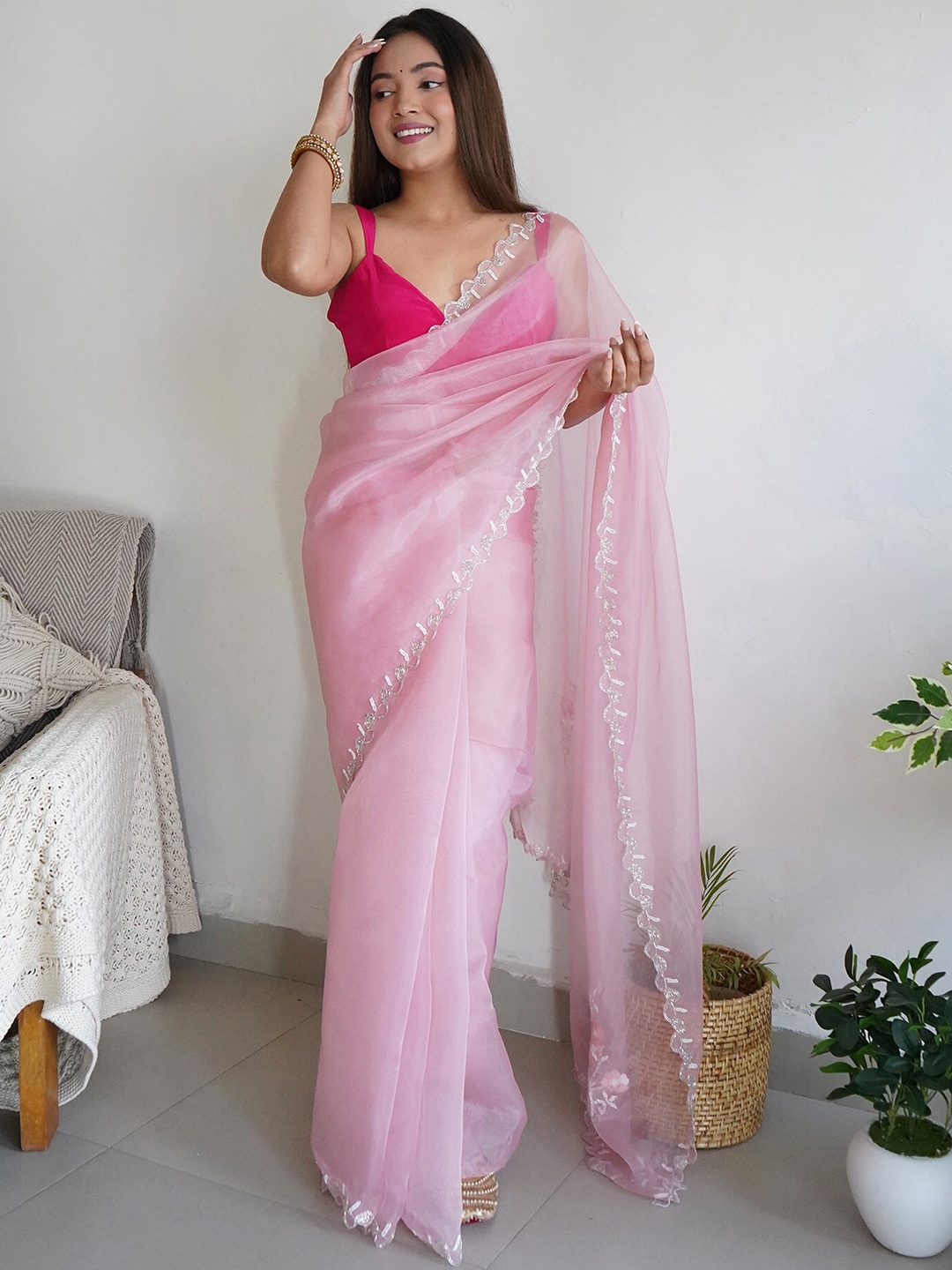 

elora Beads and Stones Organza Saree, Pink