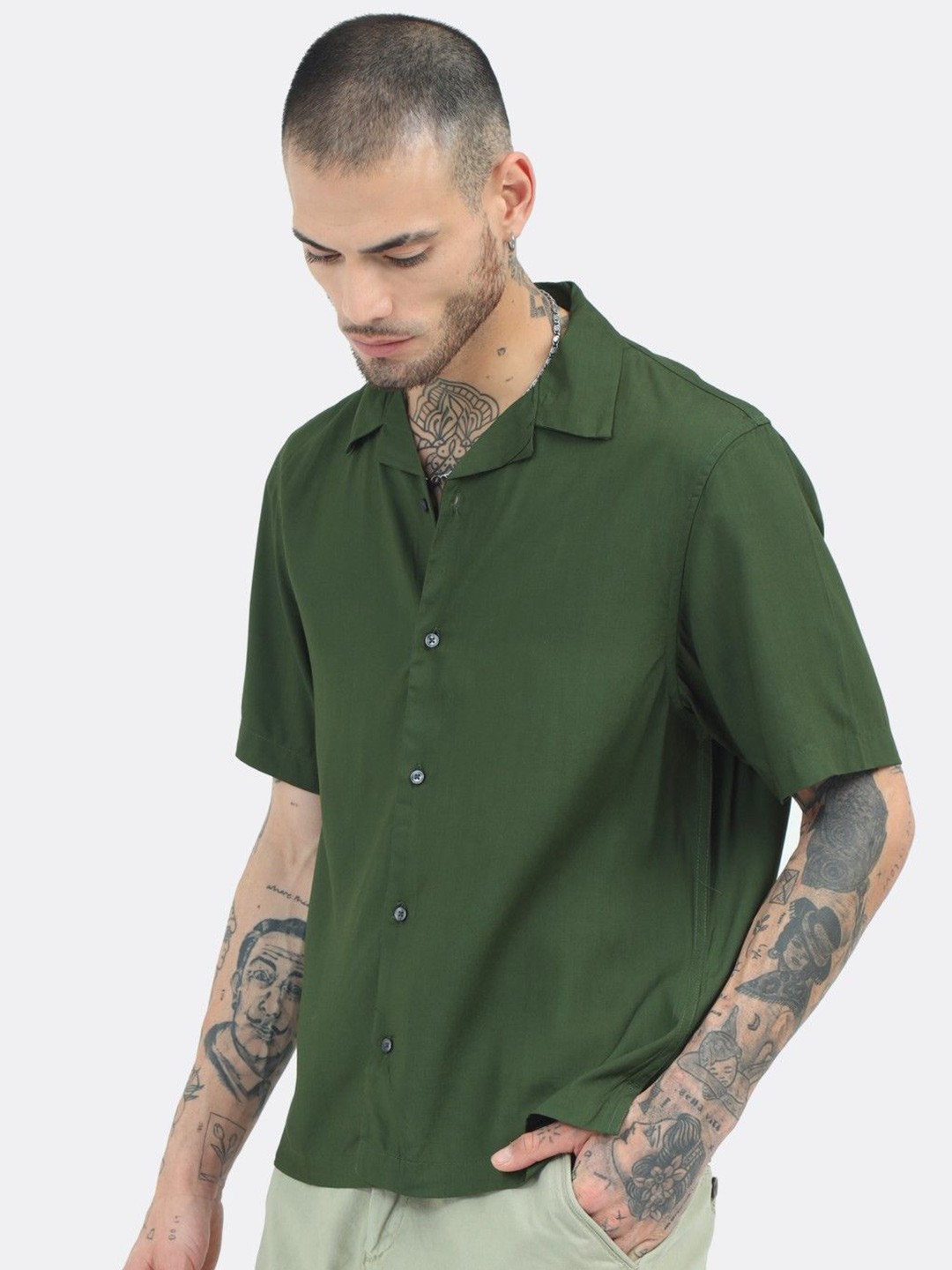 

BADMAASH Slim Fit Opaque Casual Shirt, Green
