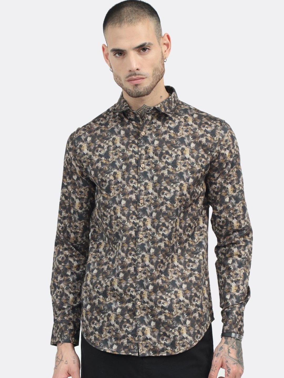

BADMAASH Slim Fit Graphic Opaque Printed Casual Shirt, Brown