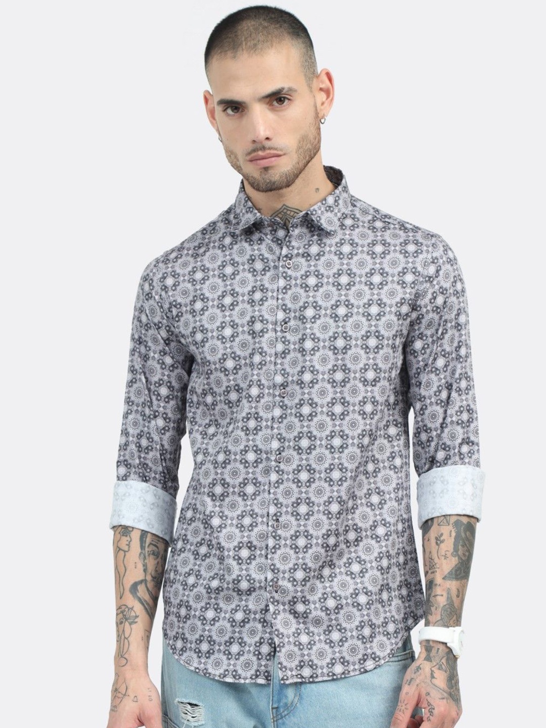 

BADMAASH Spread Collar Slim Fit Floral Printed Casual Shirt, Grey