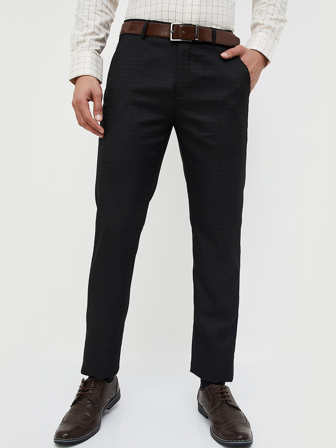 

CODE by Lifestyle Men Checked Tapered Fit Mid-Rise Plain Formal Trousers, Black