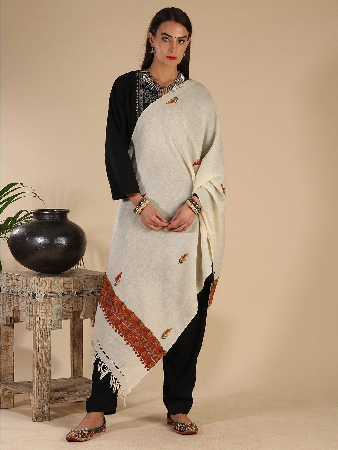 

Exotic India Orange Tint Kashmiri Plain Stole with Aari Hand-Embroidered Paisely on Border, White