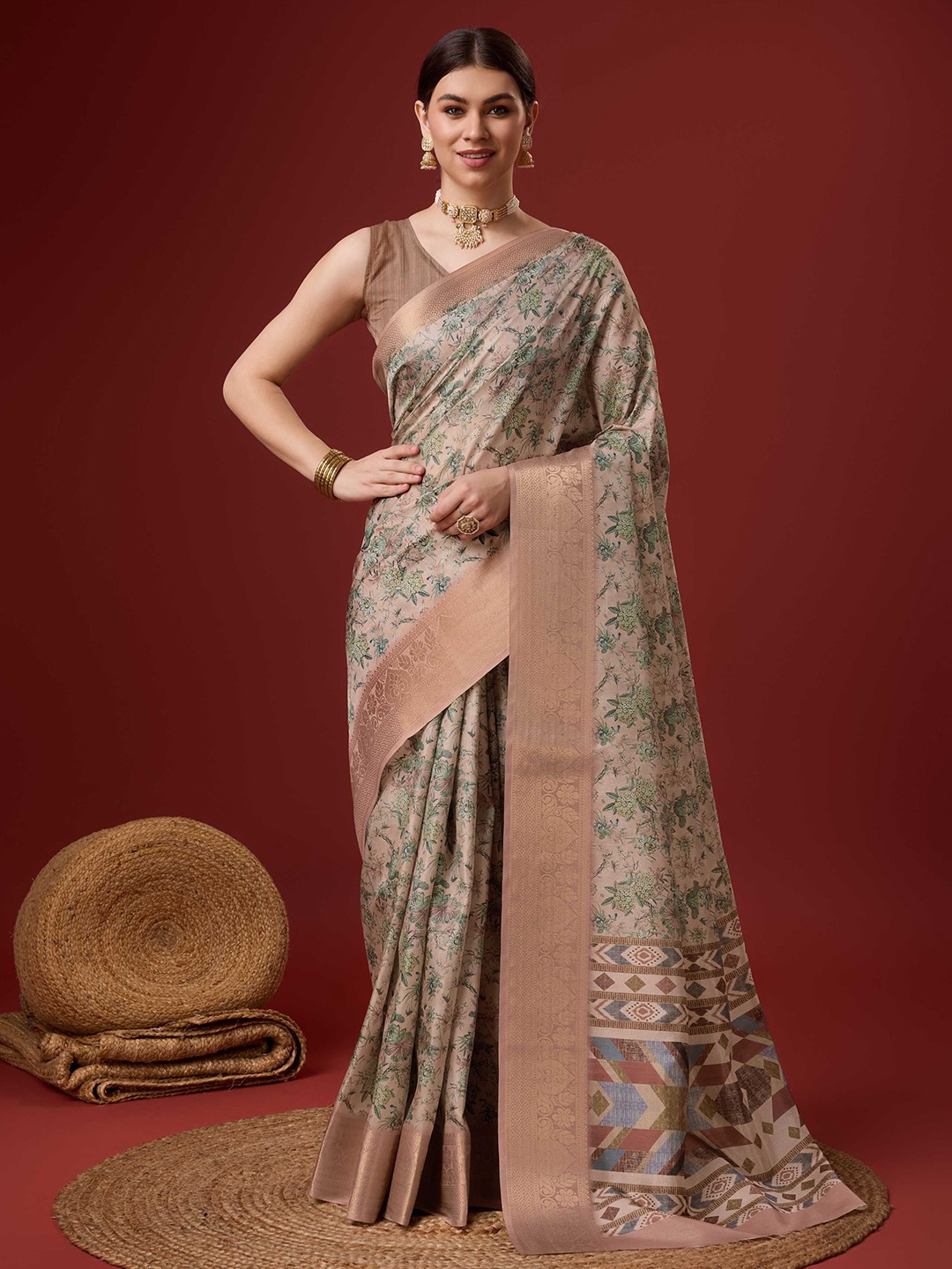 

Panzora Embellished Saree With Blouse Piece, Peach