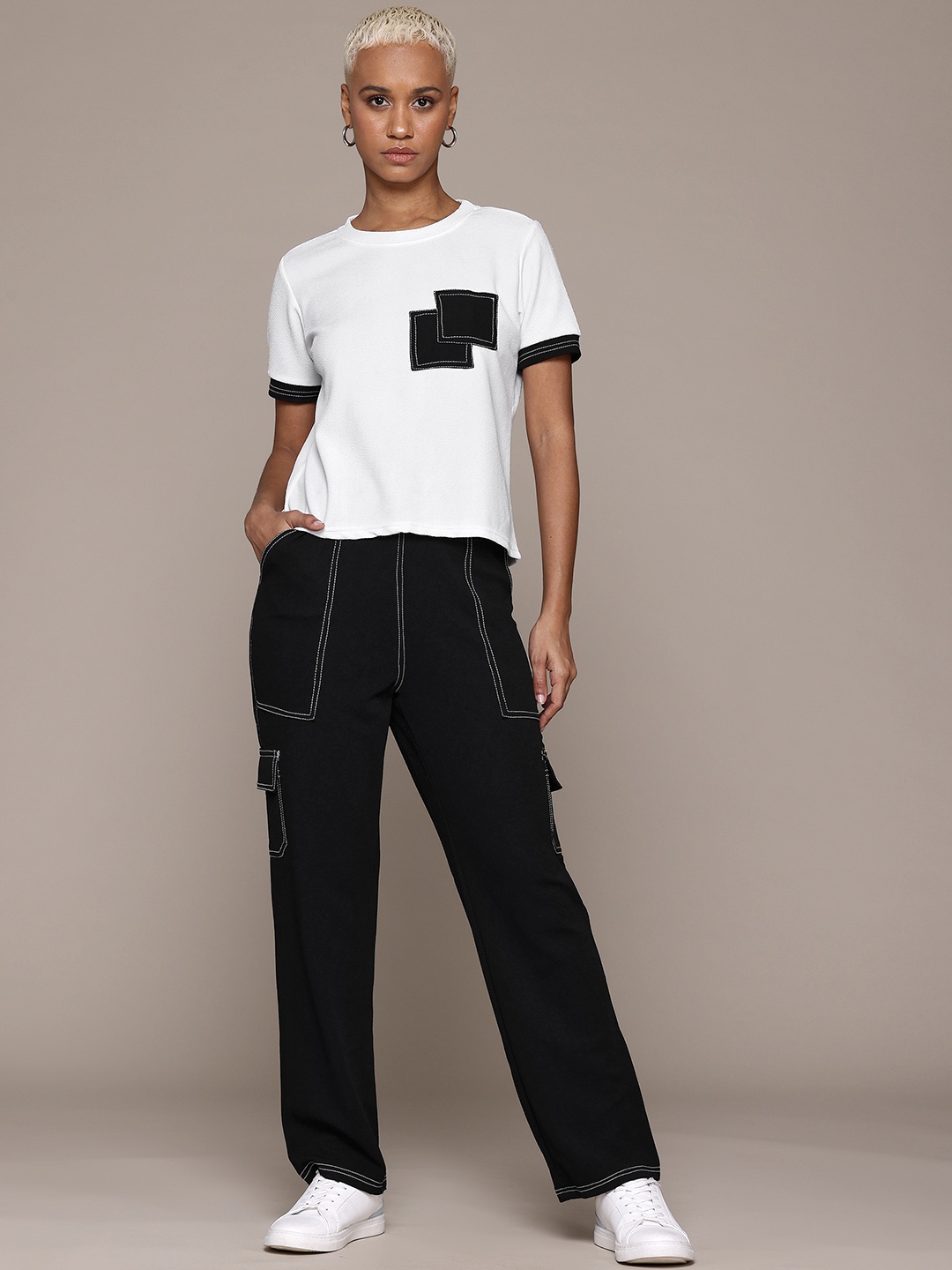 

Roadster T-shirt With Trouser, Black