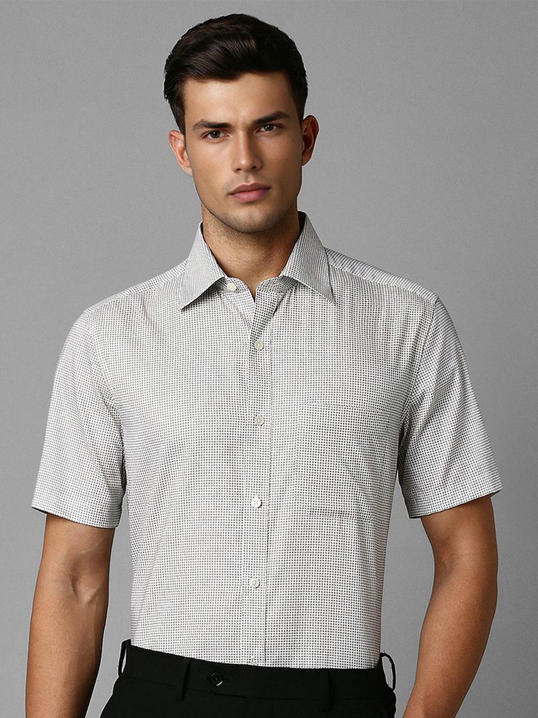 

Louis Philippe Spread Collar Checked Cotton Formal Shirt, Grey