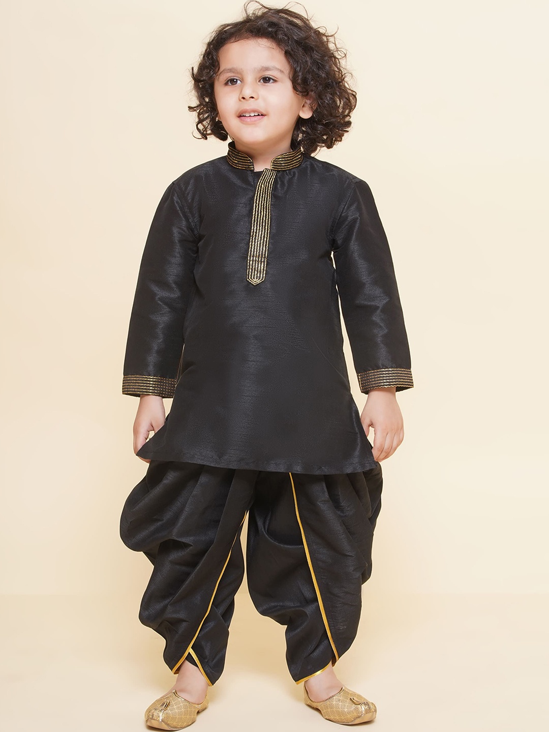 

Sethukrishna Boys Mandarin Collar Dupion Silk Straight Kurta With Dhoti, Black