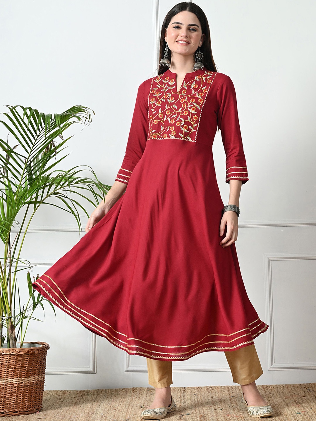 

DANEEN Floral Embroidered Mandarin Collar Anarkali Kurta, Maroon