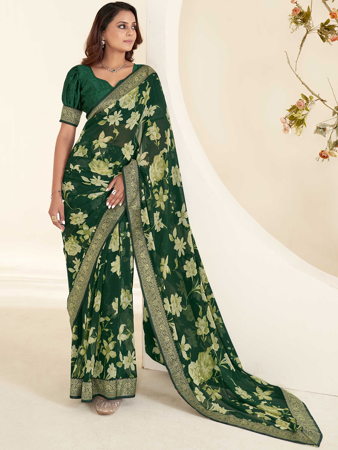 

Panzora Floral printed Saree, Green