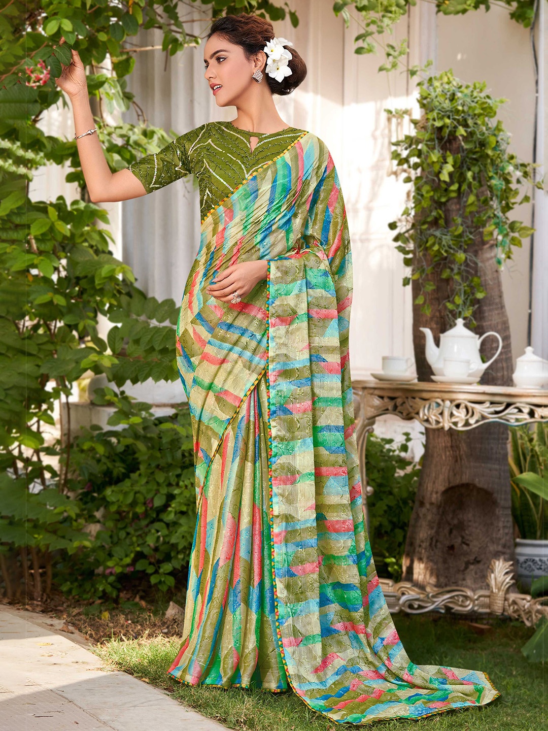 

Panzora Embellished Brasso Saree, Green