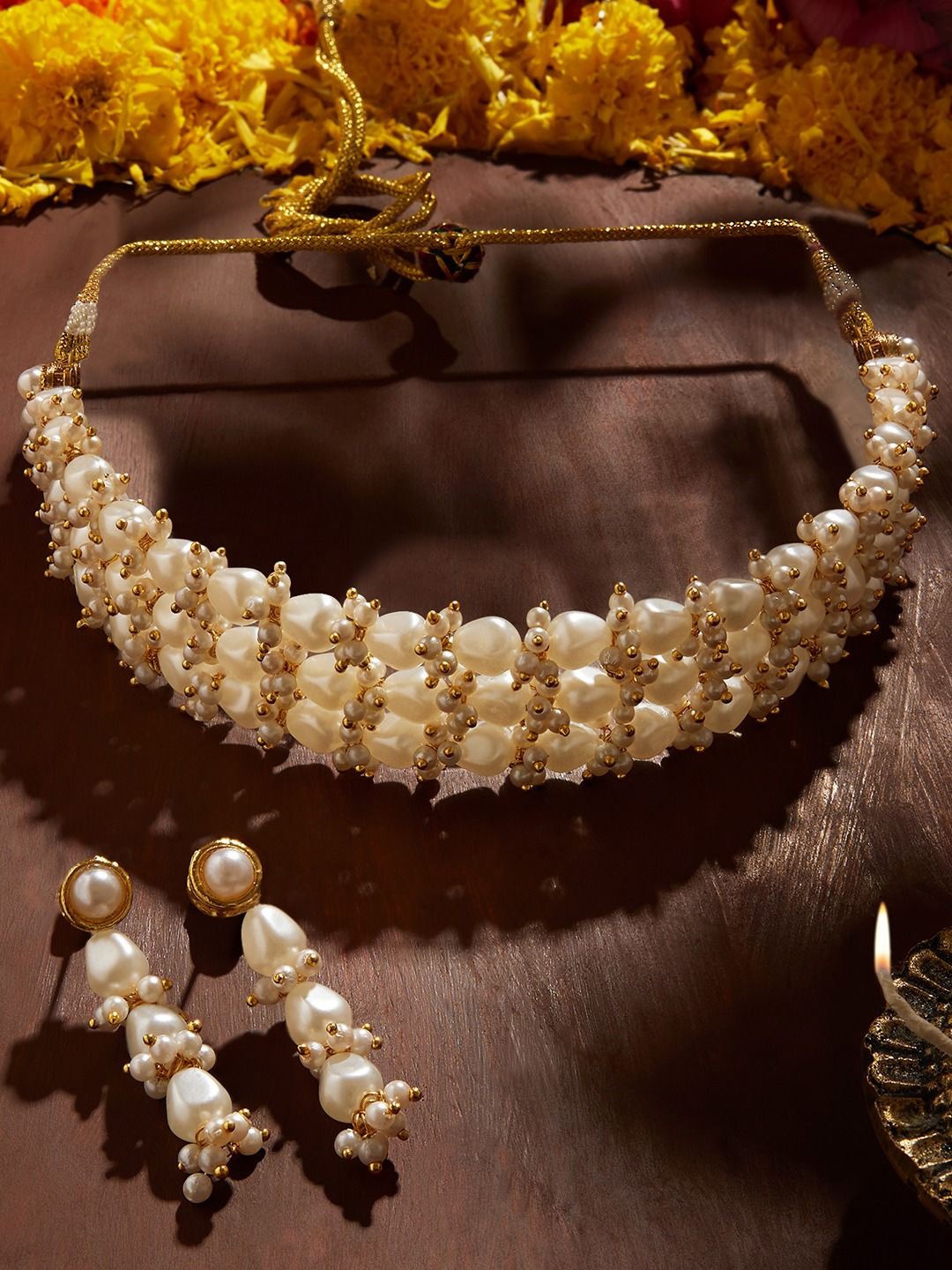 

AMI Gold Plated Artificial Beads Choker Jewellery set
