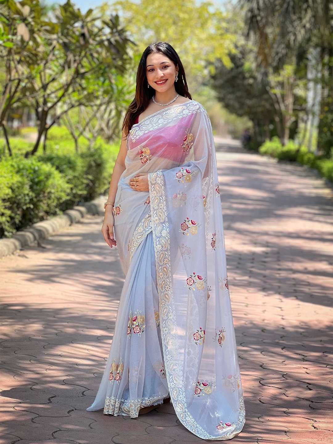 

Panzora Paisley Sequinned Embroidered Saree, Blue
