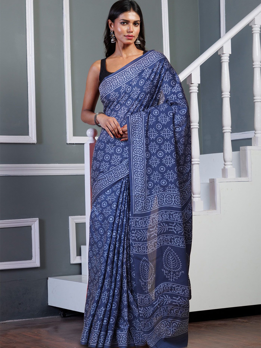 

Unnati Silks Ethnic Motifs Pure Cotton Handloom Block Print Saree, Navy blue