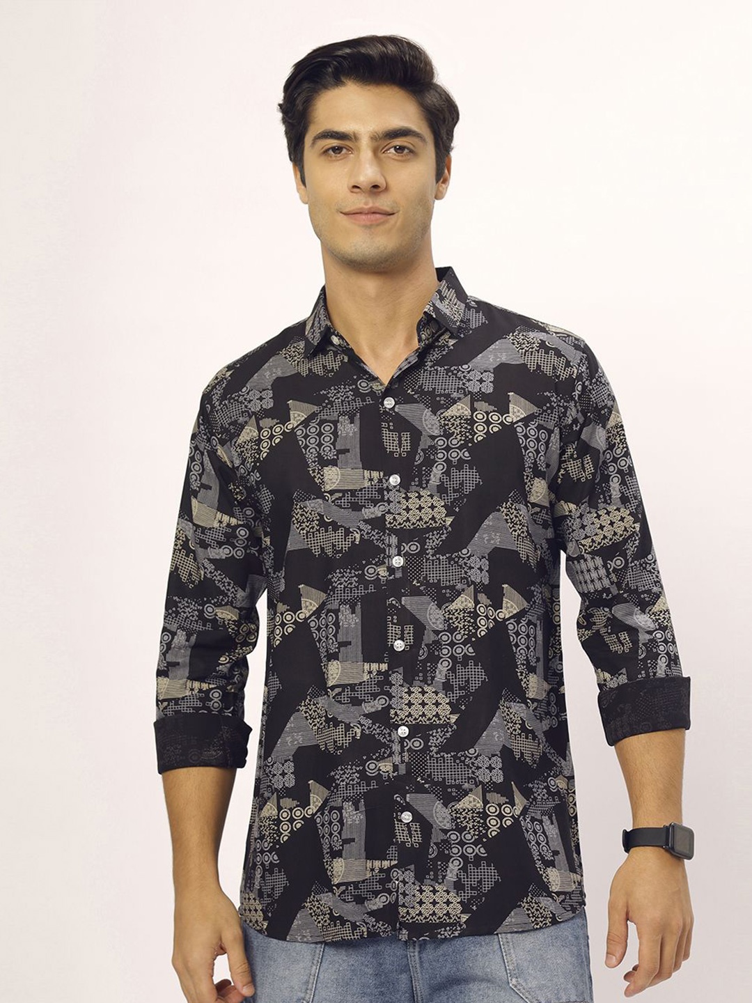 

N AND J Men Relaxed Floral Cotton Printed Casual Shirt, Black