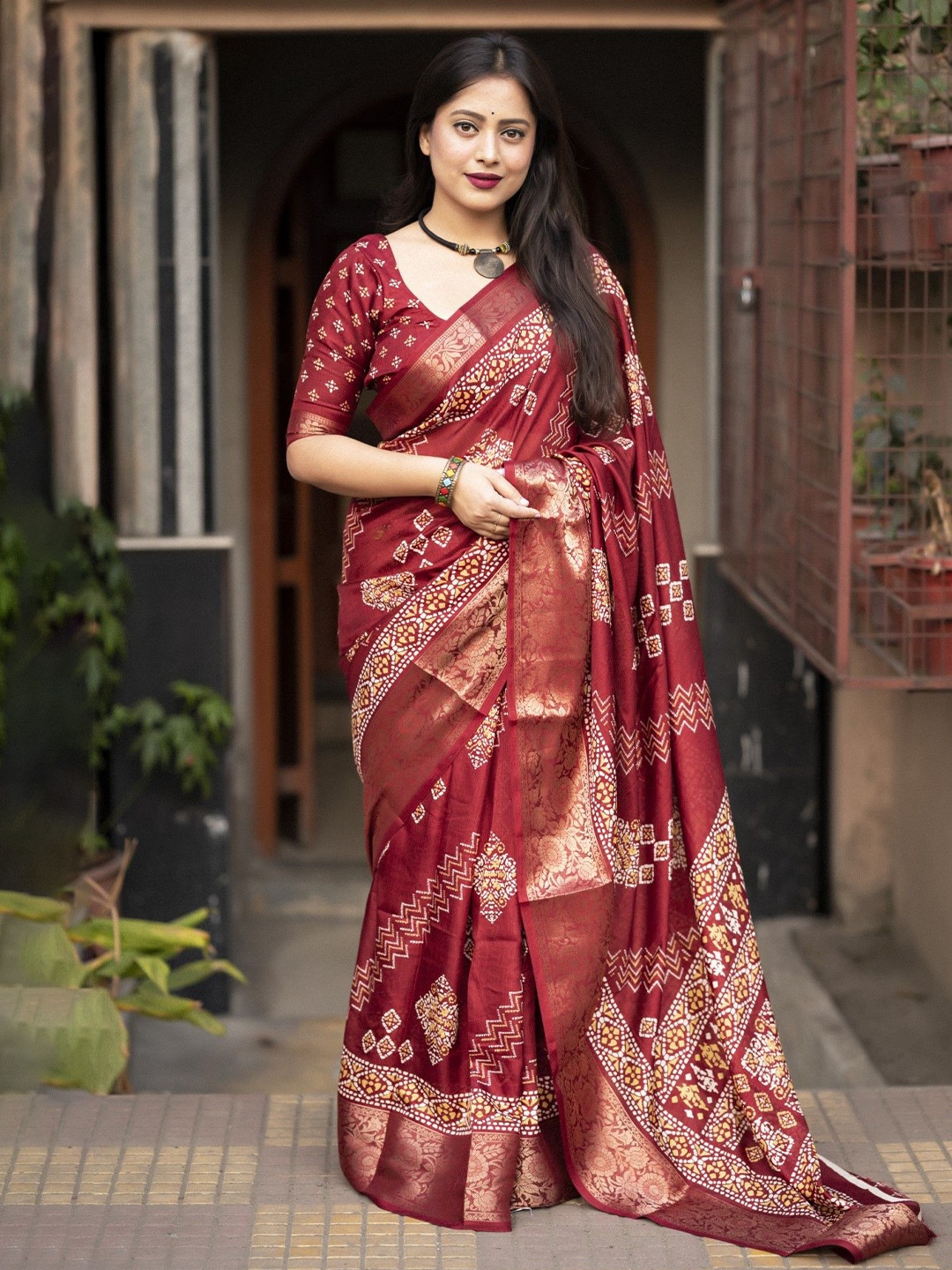

Panzora Batik Saree, Red