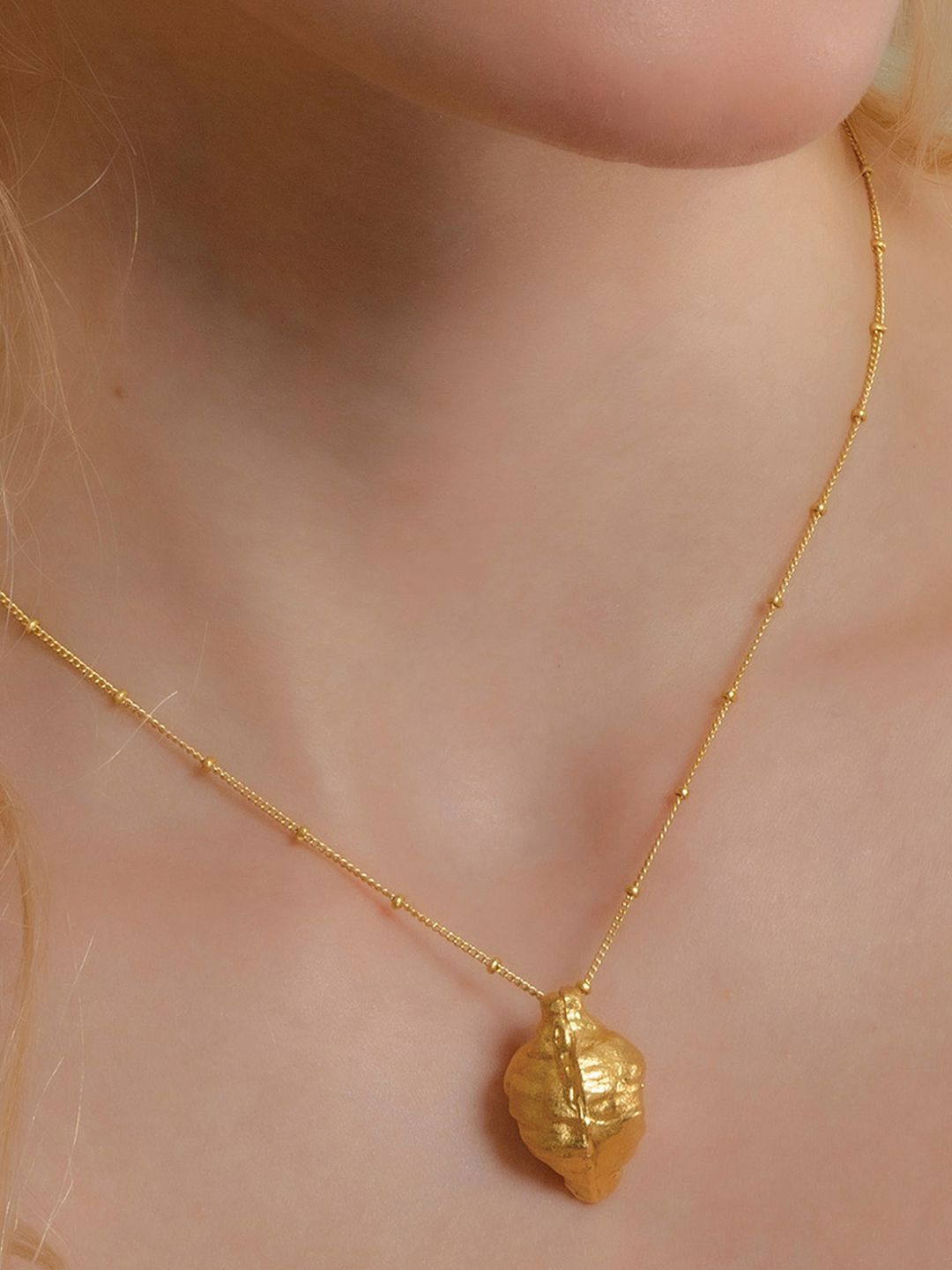 

ARVINO Gold-Plated Necklace