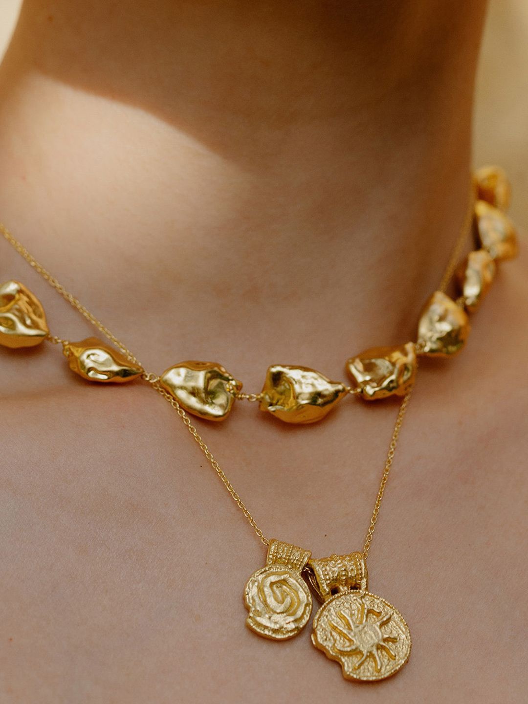 

ARVINO Gold-Plated Necklace