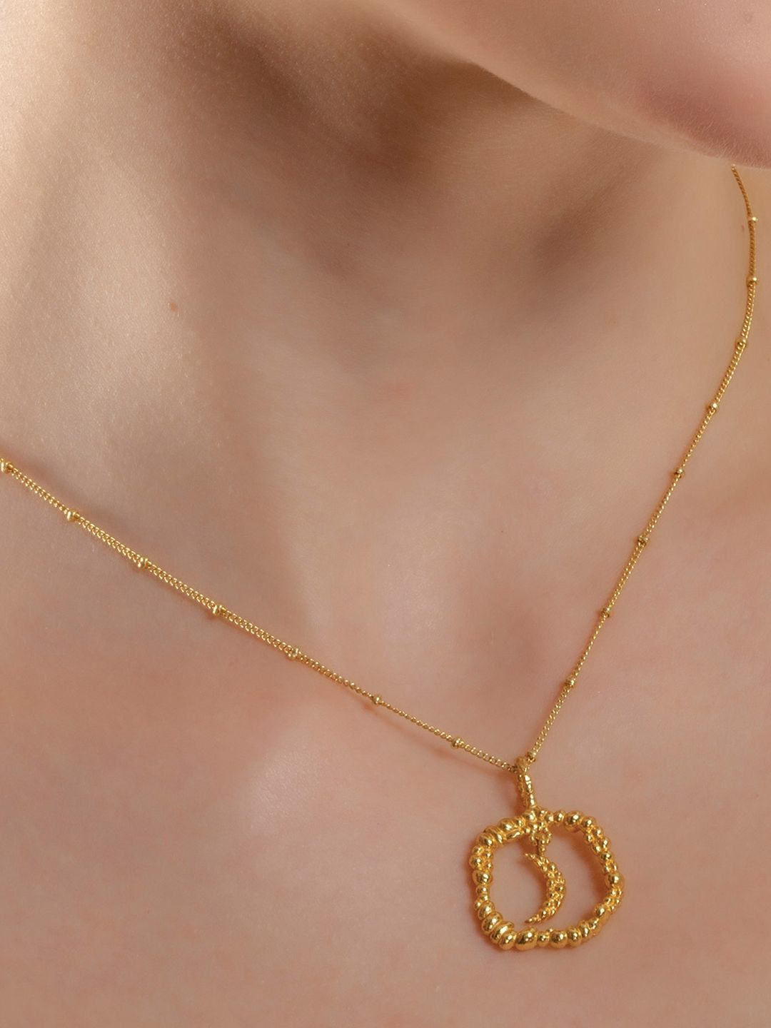 

ARVINO Gold-Plated Necklace