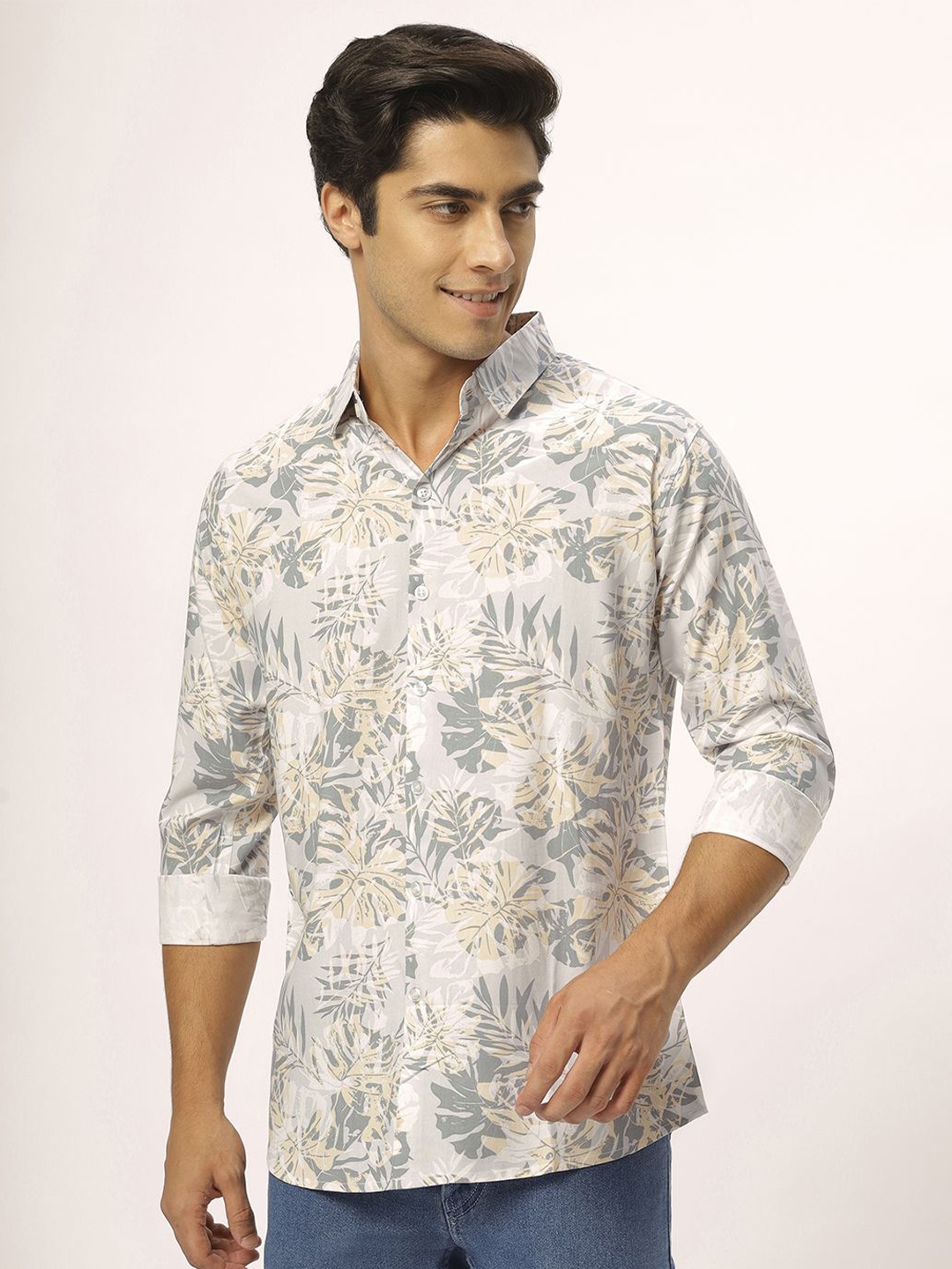 

N AND J Men Relaxed Floral Opaque Printed Casual Shirt, Yellow