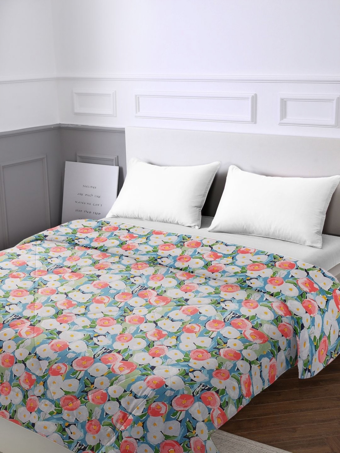 

URBAN DREAM White & Blue Floral AC Room 120 GSM Cotton Double Bed Comforter