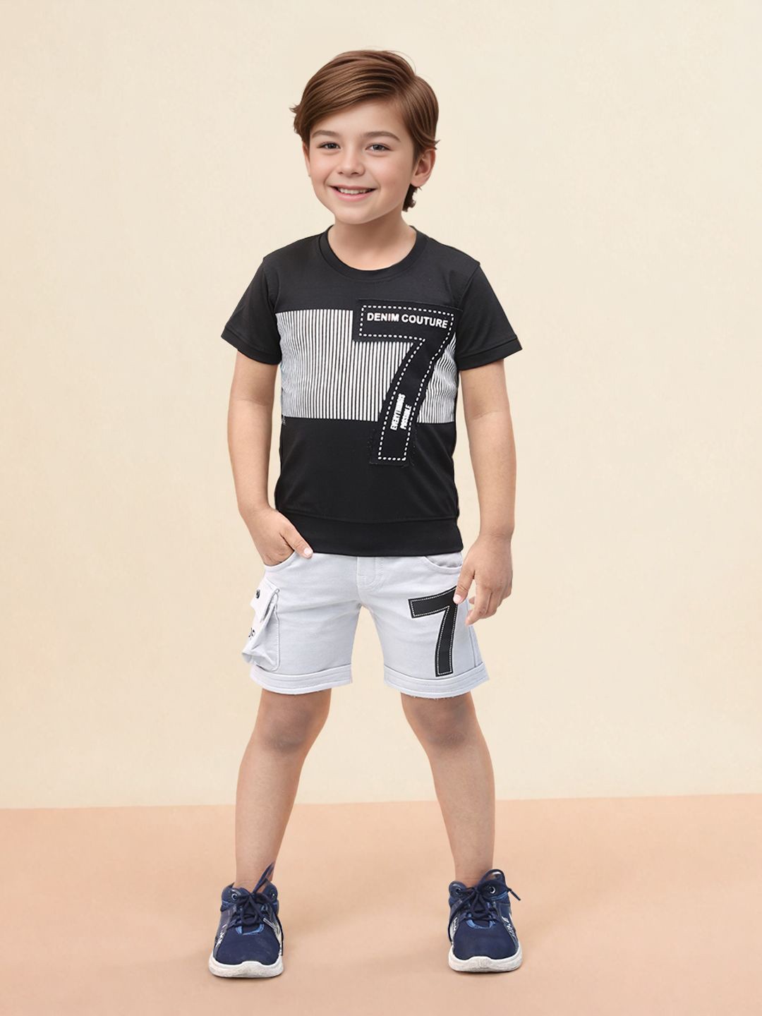 

Toonyport Boys Printed Pure Cotton T-shirt With Short, Black
