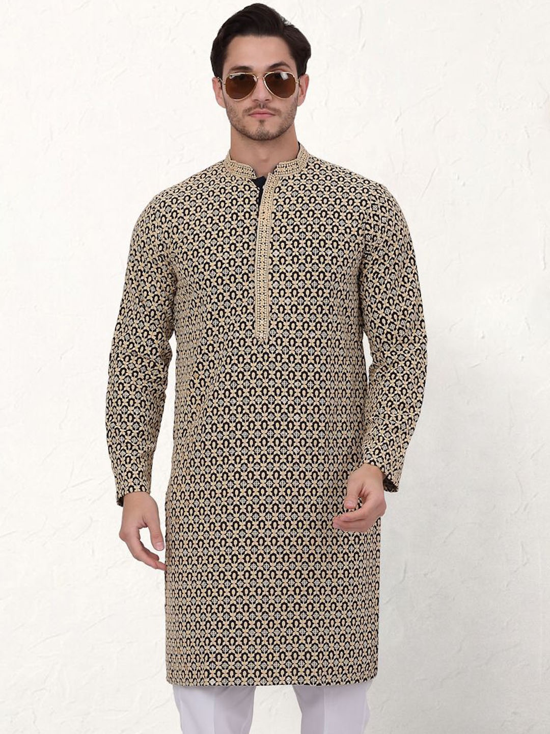 

Anouk Black Geometric Embroidered Mandarin Collar Straight Kurta