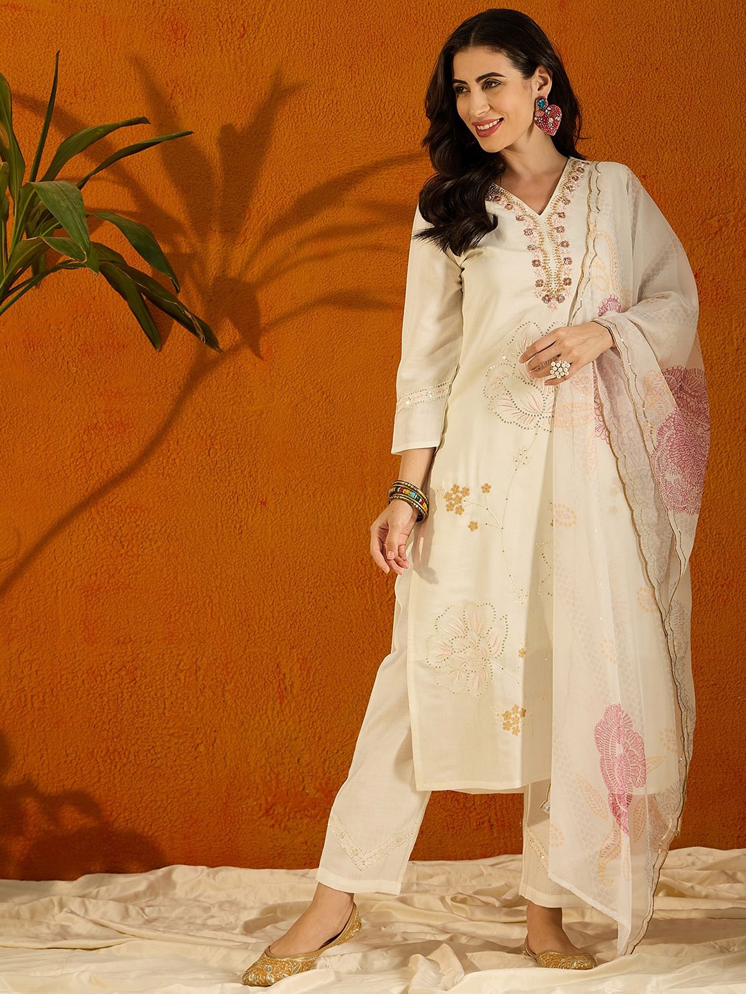 

Anouk Floral Embroidered V-Neck Beads Straight Kurta With Trousers & Dupatta, White