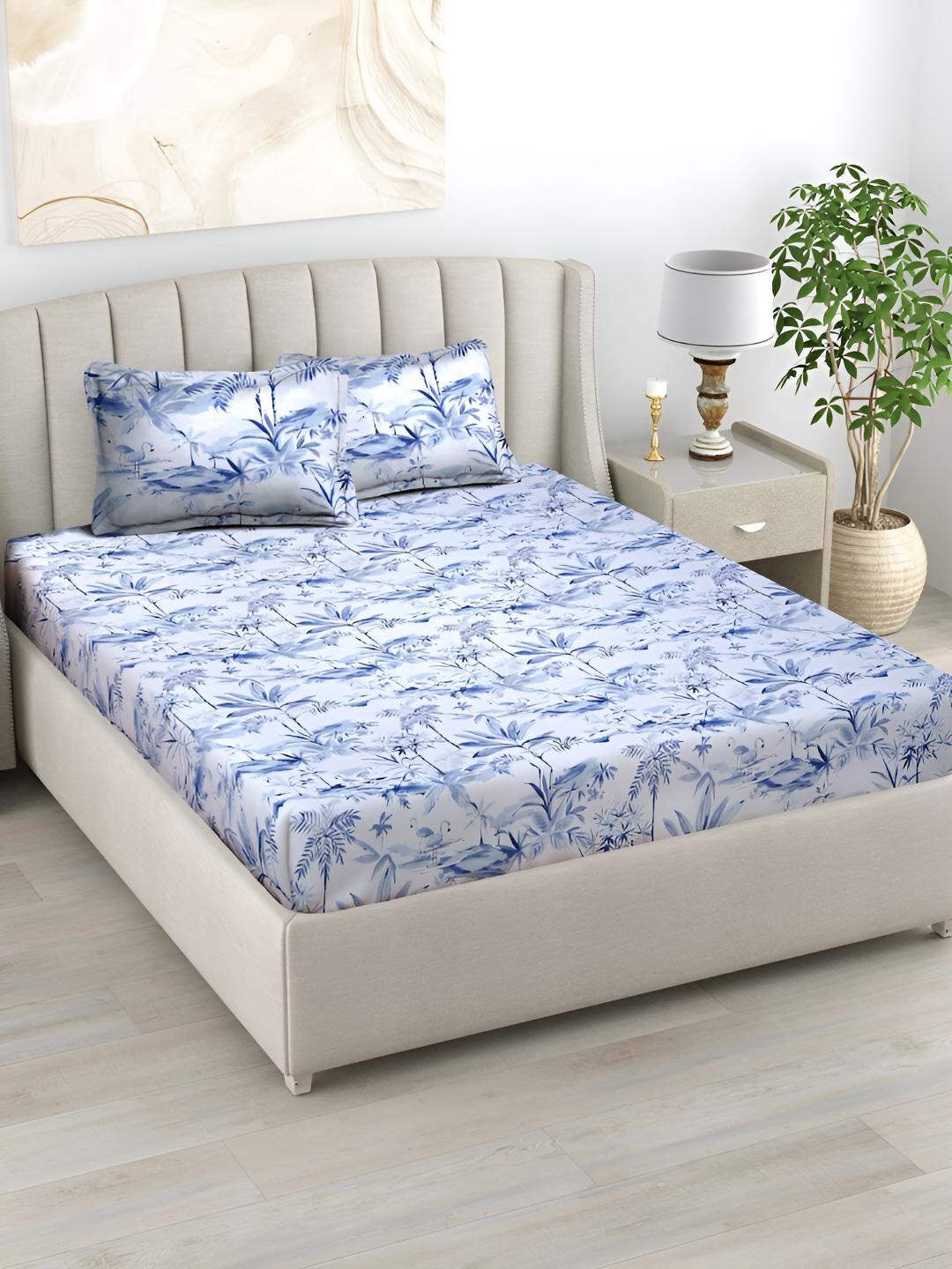 

haus & kinder White & Blue Floral Cotton 186 TC Fitted Queen Bedsheet With 2 Pillow Covers