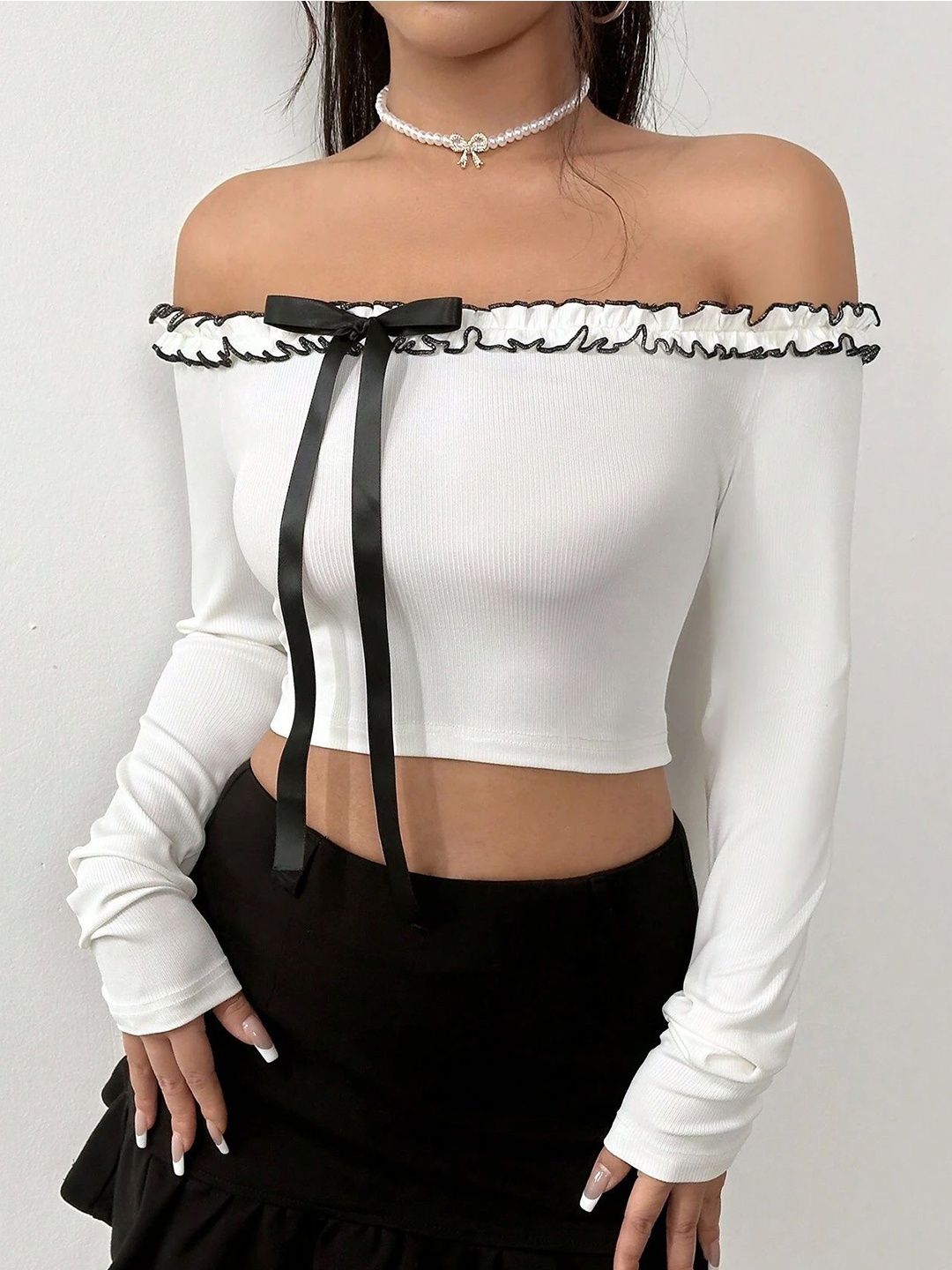 

LULU & SKY Off-Shoulder Long Sleeves Bardot Crop Top, White